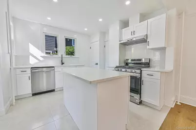 108 N Forest Avenue, Rockville Centre, NY 11570 - Photo 11