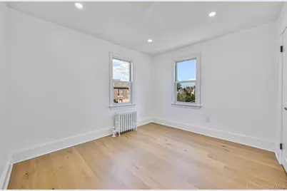 108 N Forest Avenue, Rockville Centre, NY 11570 - Photo 17