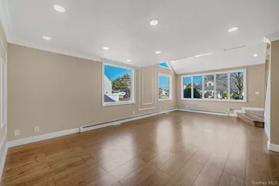 1027 Windermere Road, Franklin Square, NY 11010 - Photo 11