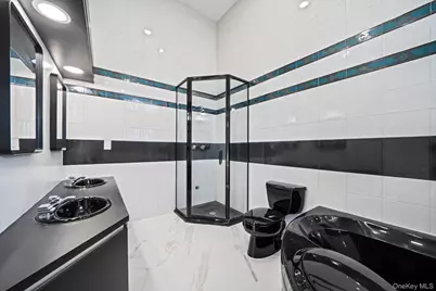 1027 Windermere Road, Franklin Square, NY 11010 - Photo 31