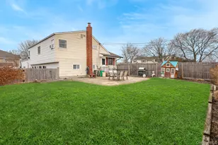 48 Butler St, West Islip, NY 11795 - Photo 21