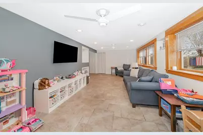 48 Butler Street, West Islip, NY 11795 - Photo 19