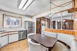 114 Norman Dr, Bohemia, NY 11716 - Photo 11