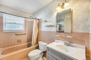 114 Norman Dr, Bohemia, NY 11716 - Photo 15