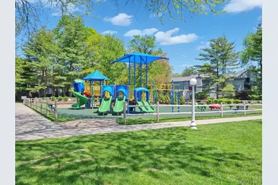18 Kensington Court, Nanuet, NY 10954 - Photo 17