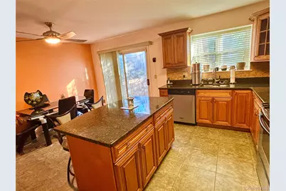 18 Kensington Court, Nanuet, NY 10954 - Photo 5