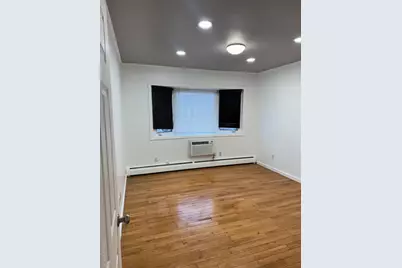 47-25 208 #1F, Bayside, NY 11361 - Photo 3