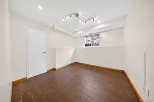 55 Executive Dr, Manhasset Hills, NY 11040 - Photo 33