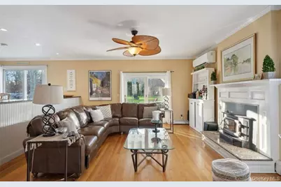 23 N Westbury Road, Hampton Bays, NY 11946 - Photo 5