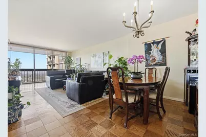 26910 Grand Central Parkway #31B, Floral Park, NY 11005 - Photo 3