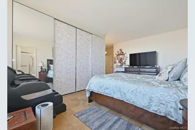 26910 Grand Central Parkway #31B, Floral Park, NY 11005 - Photo 17