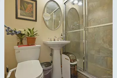 26910 Grand Central Parkway #31B, Floral Park, NY 11005 - Photo 15