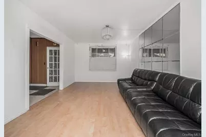 986 Neill Avenue, Bronx, NY 10462 - Photo 15