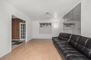 986 Neill Ave, Bronx, NY 10462 - Photo 15