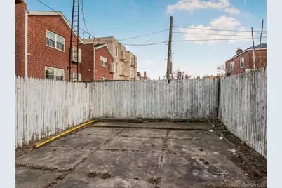 986 Neill Avenue, Bronx, NY 10462 - Photo 3