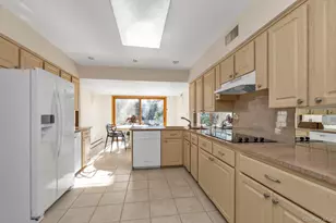 2038 Berfond Ct, Merrick, NY 11566 - Photo 7