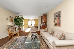 2038 Berfond Ct, Merrick, NY 11566 - Photo 3