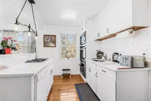 233 Clunie Ave, Yonkers, NY 10703 - Photo 15