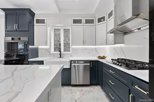 14-09 133rd Pl, College Point, NY 11356 - Photo 9