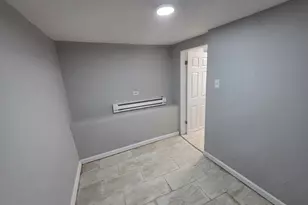 932 E 215th St, Bronx, NY 10469 - Photo 19