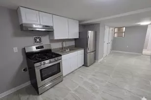 932 E 215th St, Bronx, NY 10469 - Photo 15