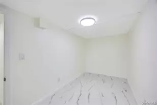 100-35 204th St, Hollis, NY 11423 - Photo 33