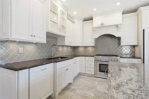 102 Peconic Dr S, Massapequa, NY 11758 - Photo 7