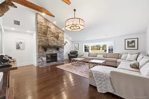 102 Peconic Dr S, Massapequa, NY 11758 - Photo 17