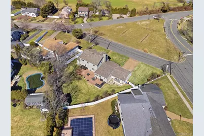 102 Peconic Drive S, Massapequa, NY 11758 - Photo 3