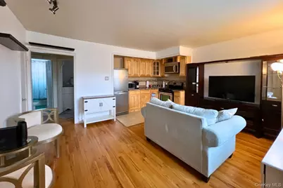 193-02 39 Avenue #1, Flushing, NY 11358 - Photo 3