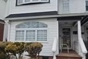 93-17 123rd St, Richmond Hill, NY 11419 - Photo 3