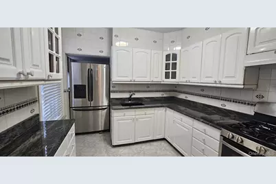 9317 123rd Street, Richmond Hill, NY 11419 - Photo 5