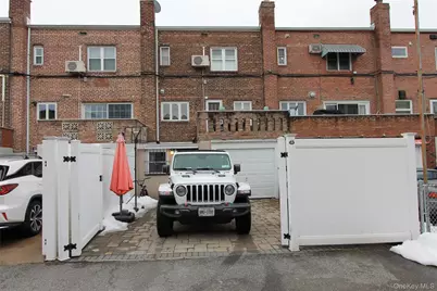 61-21 81st Street, Middle Village, NY 11379 - Photo 23