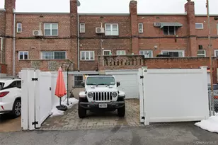 61-21 81st St, Middle Village, NY 11379 - Photo 23