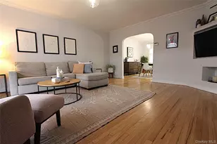 61-21 81st St, Middle Village, NY 11379 - Photo 5