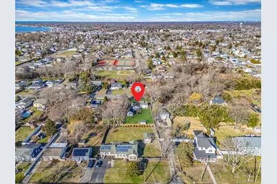 47 Thorburn Avenue, Patchogue, NY 11772 - Photo 5