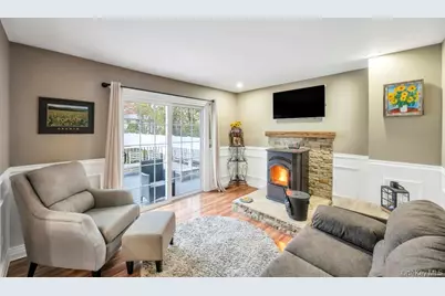 45 Floradora Drive, Mastic, NY 11950 - Photo 15