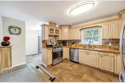 45 Floradora Drive, Mastic, NY 11950 - Photo 31