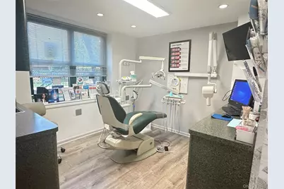 210 Atlantic Avenue #AA3, Lynbrook, NY 11563 - Photo 1