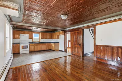 708 Burlingham Road, Pine Bush, NY 12566 - Photo 7