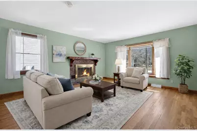 7 Greenway E, Sloatsburg, NY 10974 - Photo 3