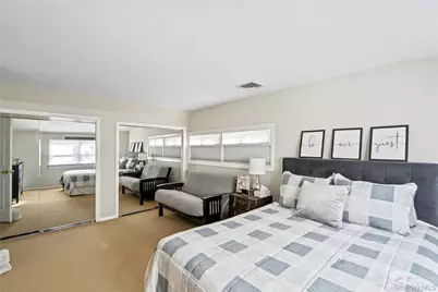 18 Bridle Lane, Hicksville, NY 11801 - Photo 17