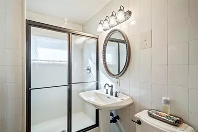 18 Bridle Lane, Hicksville, NY 11801 - Photo 15