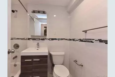 15272 Melbourne Avenue #2G, Flushing, NY 11367 - Photo 13