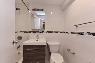 152-72 Melbourne Ave, Flushing, NY 11367 - Photo 13