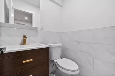 3079 Fearn Place, Bronx, NY 10465 - Photo 5