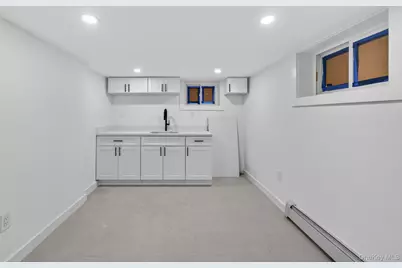 3079 Fearn Place, Bronx, NY 10465 - Photo 11