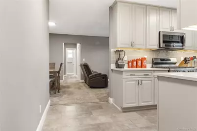 185 Bryant Avenue #1C, White Plains, NY 10605 - Photo 3