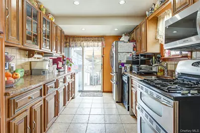 13536 95th Street, Ozone Park, NY 11417 - Photo 11