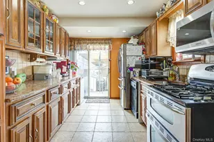 135-36 95th St, Ozone Park, NY 11417 - Photo 11